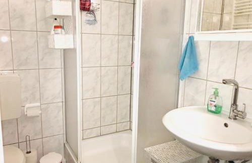 No1 TOP Apartment4YOU - 3 Zimmer, 1-6 Pers, Saarbrücken - Jägersfreude Saarbruecken - Foto 27