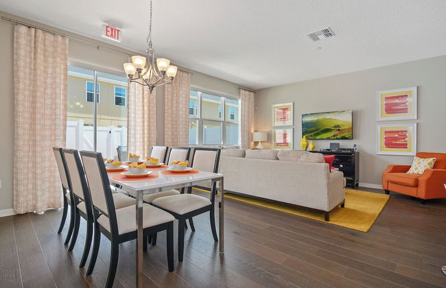 Stunning 4Bd Sleeps9 w Jacuzzi Close to Disney Compass Bay 5113 - Foto 6