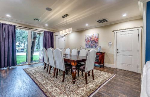 DFW Large Vacation Retreat with Private Pool and Hot Tub - Foto 24