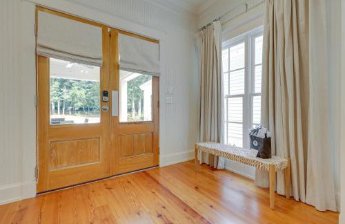 Luxe Fairhope Home with Covered Patio Walk to Bay - Foto 4