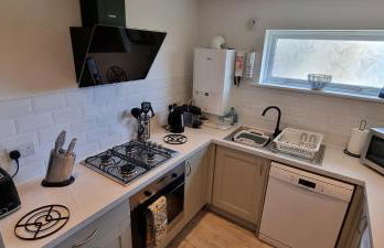 HighTide - 2 bed with parking, balcony & sea view. - Photo 33