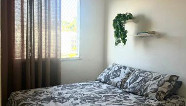 Apto charmoso, com ar, localização privilegiada - Foto 3