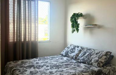 Apto charmoso, com ar, localização privilegiada - Foto 3