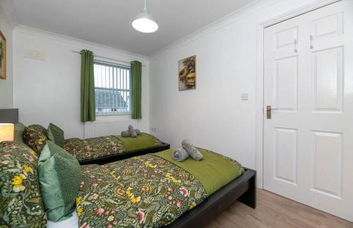 Modern 3BR Home - Designated Parking - Groups - Foto 30