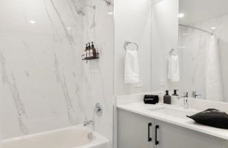 Sleek Loft 15 Min from NYC with Manhattan View - Foto 27