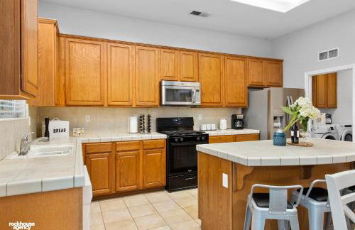 NorthWest Farmhouse - Photo 18