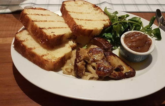 Traditional Meal at the Zylinder Cafe - Foto 2