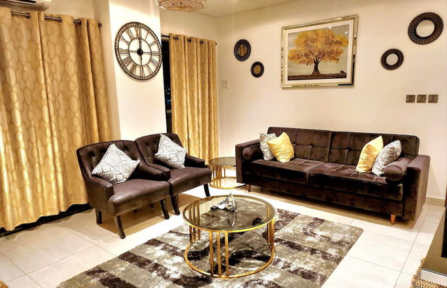 Chafford Suite-Douglas Luxury Apartments - Photo 4