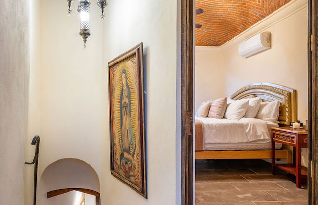 Casa Esperanza, 2BR Designer Charm + Rooftop Views - Foto 5