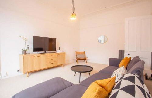 Stunning 2 bed property in heart of West End - Foto 3