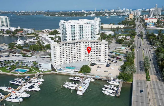 Bayshore Bliss- Cozy Space Pool Views - Foto 65