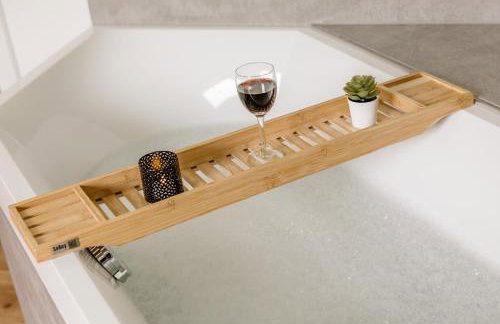 Kleeoase - Luxus Apartment- Jacuzzi - Dachterrasse - Kochinsel - kostenlose Parkplätze - See in 10 min - Foto 35