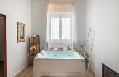 Suite Évasion Céleste à Saint-Étienne - Foto 10