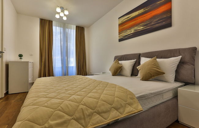 ROYAL GARDENS Apartments - Photo 30