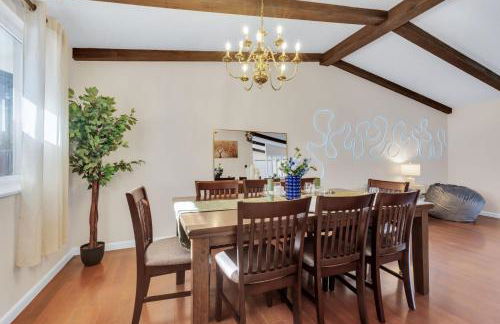 6BD Near DT - BBQ Grill, Games & Football Fun - Photo 10