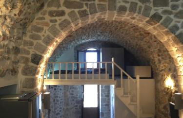 Elata Stone House - Photo 11