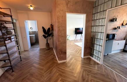 Cozy Apartment with Balcony I free Parking I WiFi - Foto 1