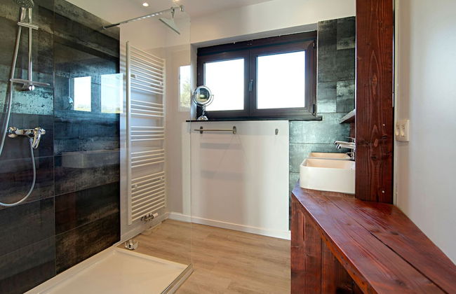 The Waltz of the Chickadees in Somme Leuze - Foto 20