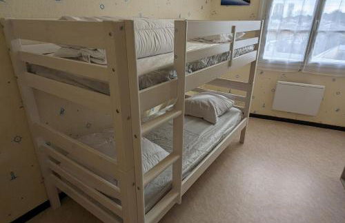 Family cocoon by the sea - Photo 12