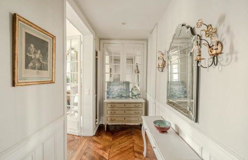 AC 3bds Apt with arc de triomphe view & terrace - Foto 25