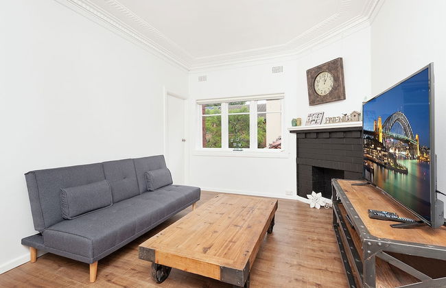 Newly Renovated Apt Close to CBD Unit 2 - Photo 1