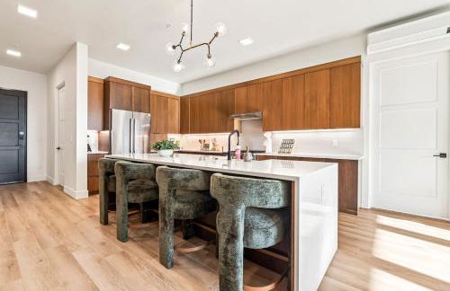 Emerald City in Downtown Eagle - Photo 14