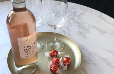 SEAFRONT SANCTUARY Beautiful Art Deco Apartment with Stunning City & Sea Views - Foto 14