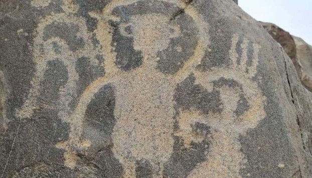 Excursión a los petroglifos de Huancor - Foto 3, Interpretando los petroglifos