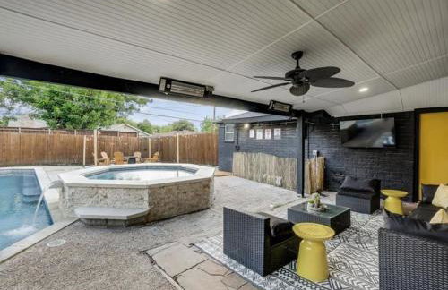 Posh 6BR 2,5BA Holiday Home with Pool, Media-Game Room & Hot Tub - Foto 38