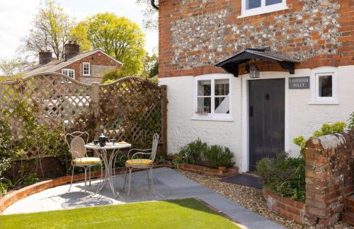 The Lavender Folly - Cosy Accommodation Alresford - Foto 2