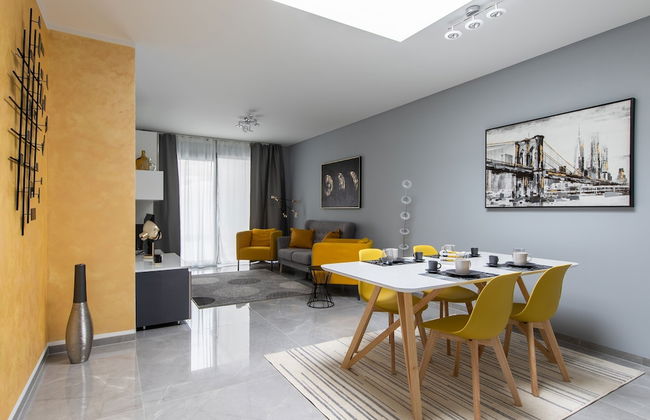 Promenade Apartments - Foto 1