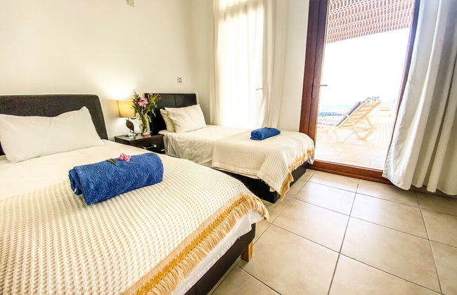 Sea Cliff Villa, 4 Beds, Sleeps 2- 8, Free Wifi, - Photo 8