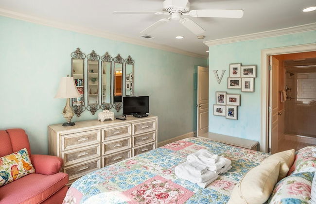 Sunny Condo w/ Stunning Ocean Views - Near Beach, Sandbar, & Tennis - Photo 9