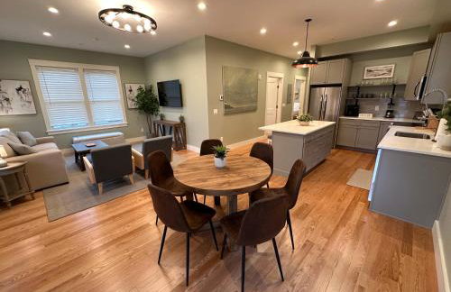 Brand New Construction! 3 Unit5 Bed Property - Foto 2