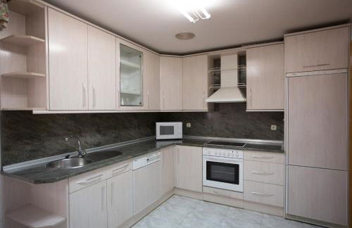 Gestión de Alojamientos Apartments - Photo 2