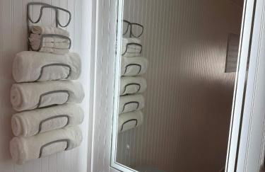 Newly Remodeled Deluxe King Suite - Foto 6