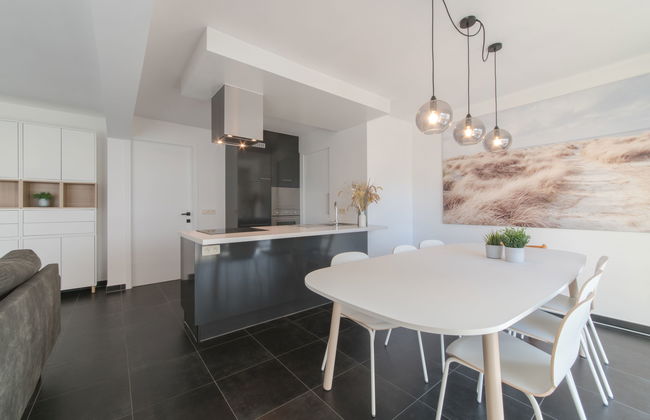 2 bedroom Apartment in Ostend with garden - Photo 2