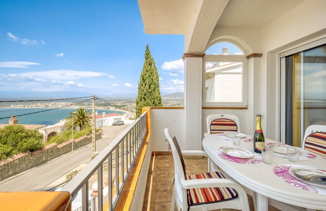 Apartment in Roses Near Cap de Creus - Photo 35