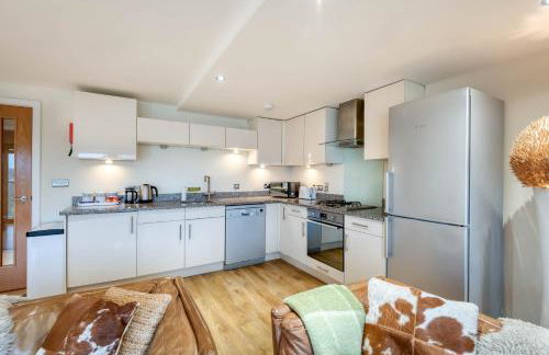 The Beach House & Porth Sands Apartments - Photo 136