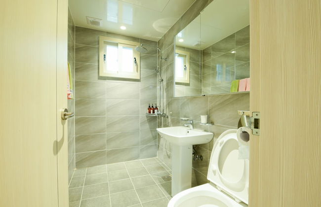 JnB Family Hotel - Photo 65