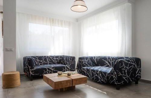 VILLA WINE & BEACH Design and Luxury in Cala Crancs - Foto 16