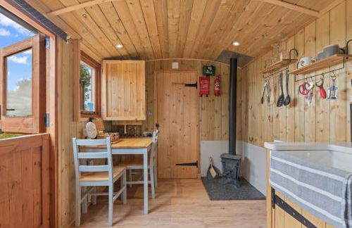 Unplug & Reconnect, Romantic Retreat with Hot Tub - Foto 10