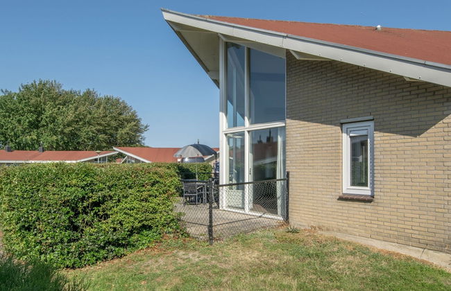 Restyled Bungalow with Dishwasher near Cozy Domburg - Photo 26