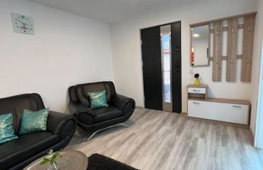 EG-Souterrain Wohnung - Foto 1