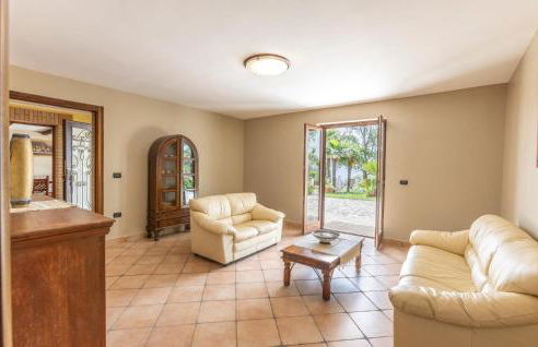 7 Bedroom Stunning Home In Caiazzo - Foto 4