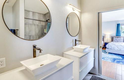 4,300-Sq-Ft Villa in West Vegas with Pool and Games! - Foto 23