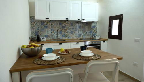 GuestHost - Comfy Two-Levels Apartment with Terrace! - Foto 3