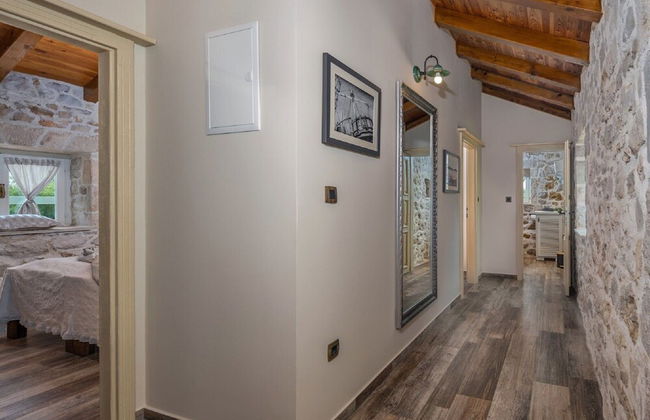 Villa in Posedarje With Private Pool - Foto 9