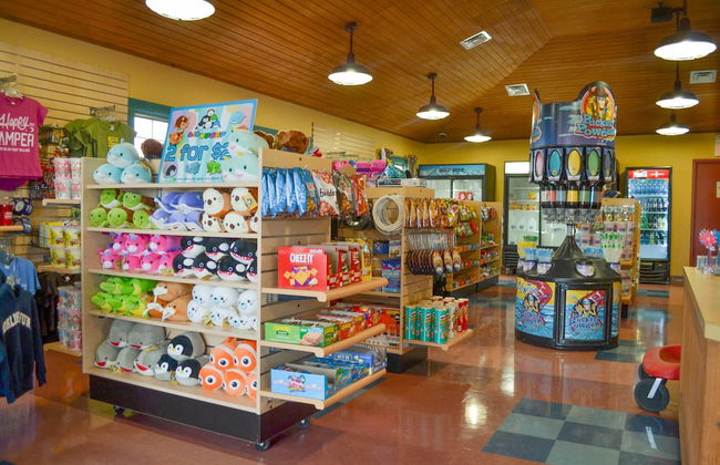 Worlds of Fun Village - Foto 32