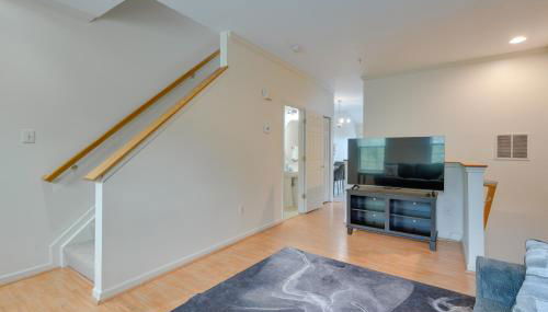 Owings Mills Townhouse 8 Mi to Liberty Reservoir! - Foto 5